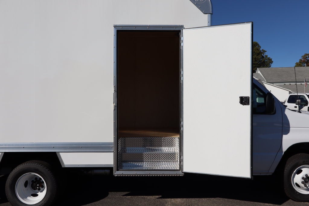 2027 Ford E-450SD Cutaway DRW w/16' Bay Bridge Cargo Box