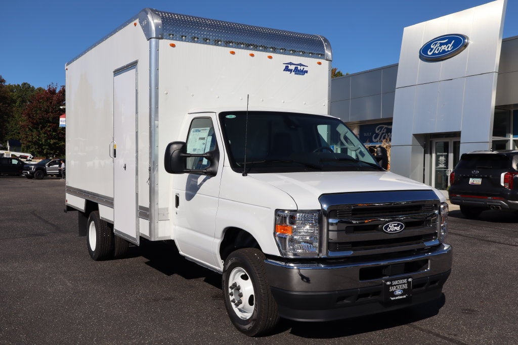 2027 Ford E-450SD Cutaway DRW w/16' Bay Bridge Cargo Box