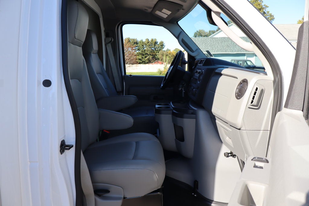 2027 Ford E-450SD Cutaway DRW w/16' Bay Bridge Cargo Box