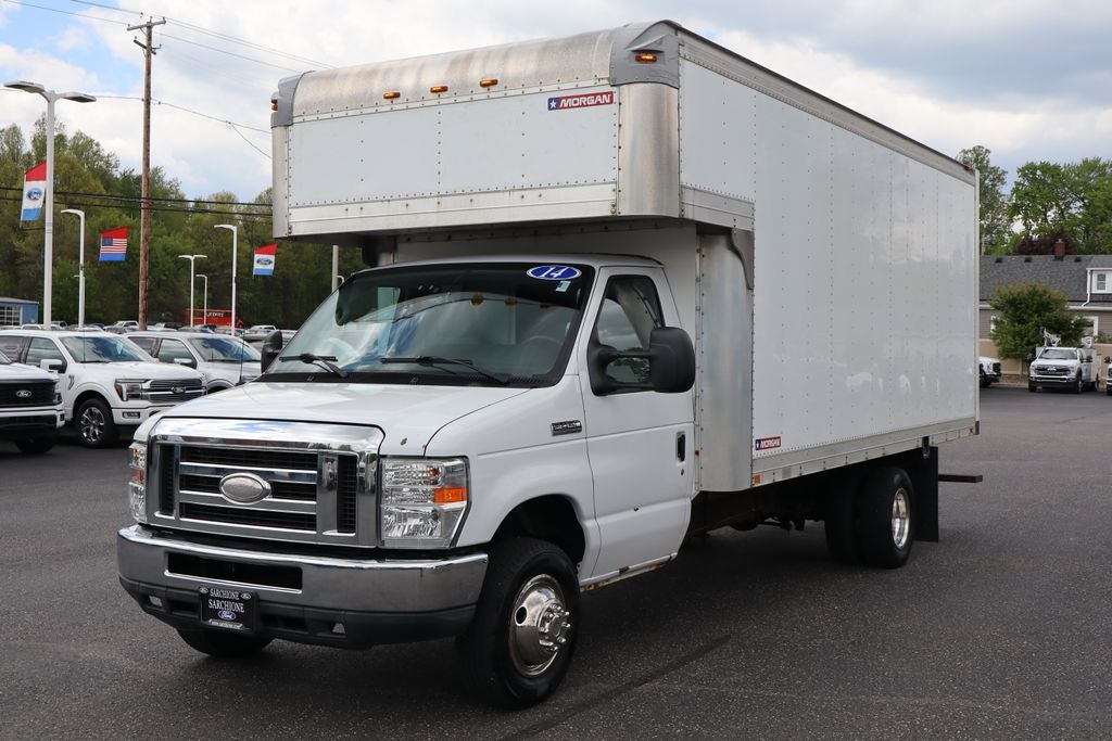 2014 Ford E-450SD Cutaway w/17.5' Morgan Cargo Box