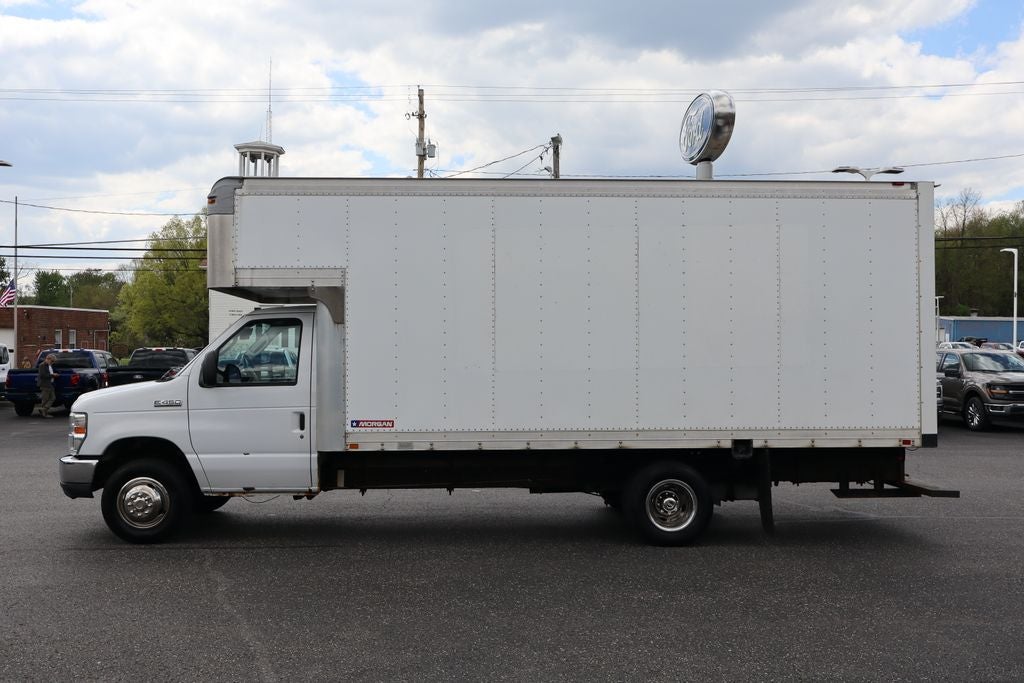 2014 Ford E-450SD Cutaway w/17.5' Morgan Cargo Box