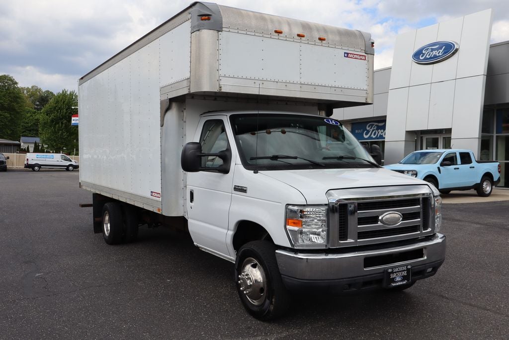 2014 Ford E-450SD Cutaway w/17.5' Morgan Cargo Box