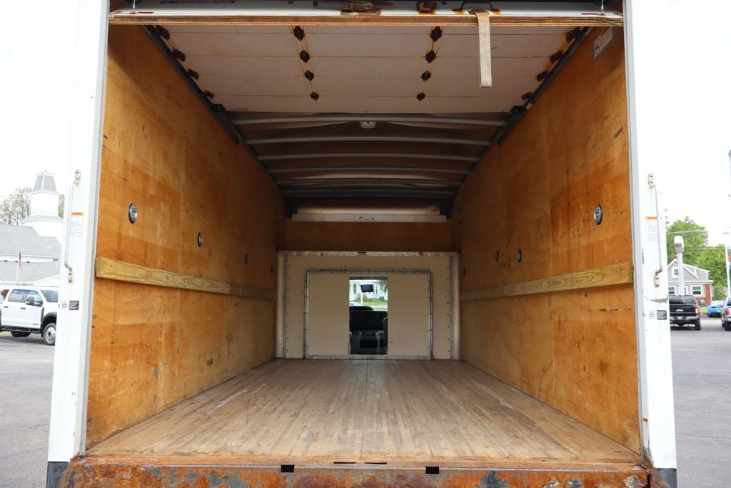 2014 Ford E-450SD Cutaway w/17.5' Morgan Cargo Box
