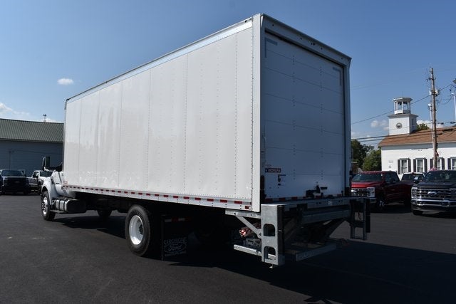 2025 Ford F-750SD w/26' Morgan Track Body DRW