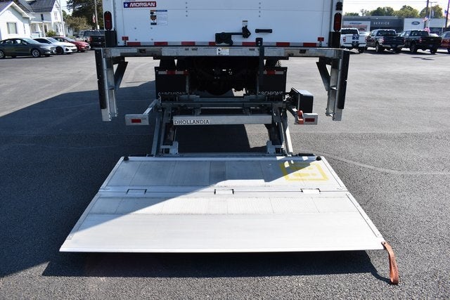 2025 Ford F-750SD w/26' Morgan Track Body DRW