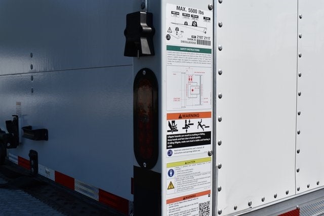 2025 Ford F-750SD w/26' Morgan Track Body DRW