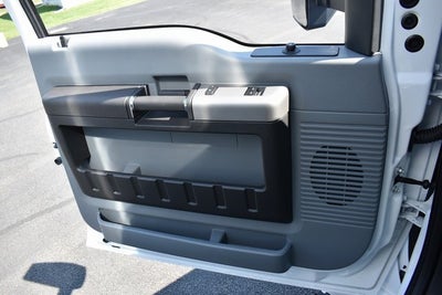 2025 Ford F-750SD w/26' Morgan Track Body DRW