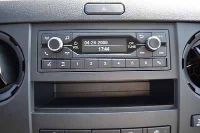 2025 Ford F-750SD w/26' Morgan Track Body DRW