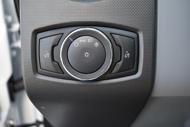 2025 Ford F-750SD w/26' Morgan Track Body DRW