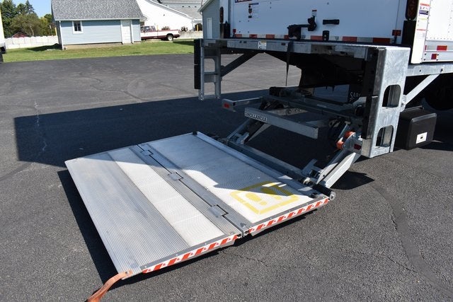 2025 Ford F-750SD w/26' Morgan Track Body DRW