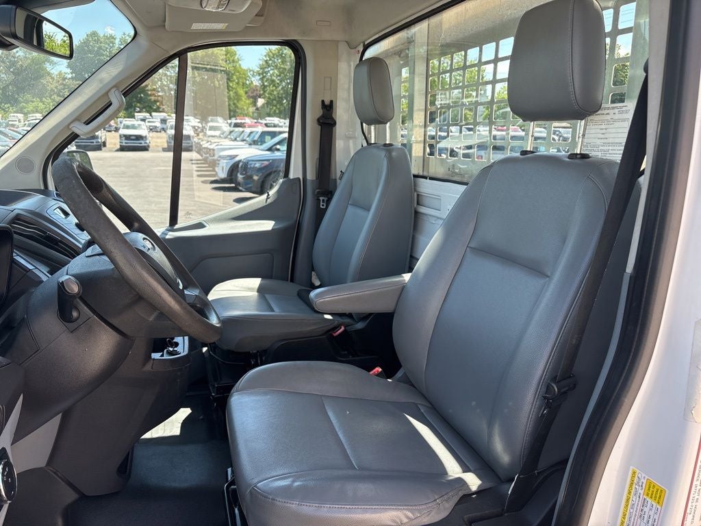 2019 Ford Transit-250 Base w/Flat Bed
