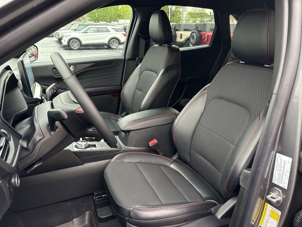 2025 Ford Escape ST-Line Select