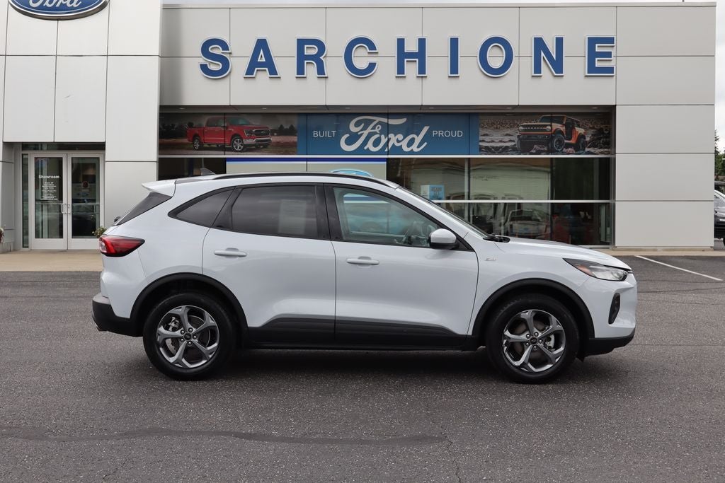 2025 Ford Escape ST-Line Select