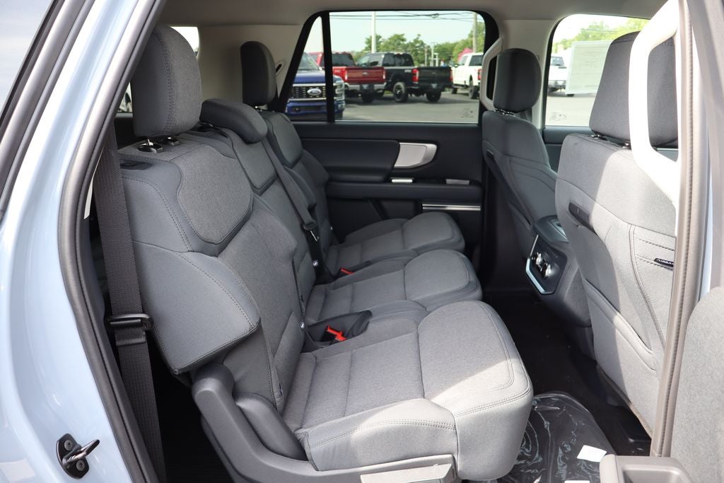 2027 Ford Expedition Max Active