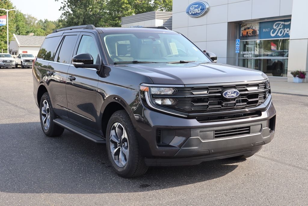 2027 Ford Expedition Active