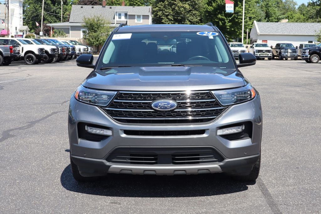 2024 Ford Explorer XLT