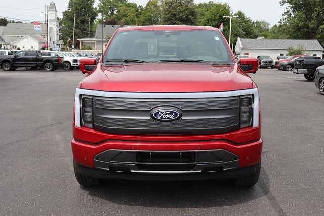 2025 Ford F-150 Lightning Lariat