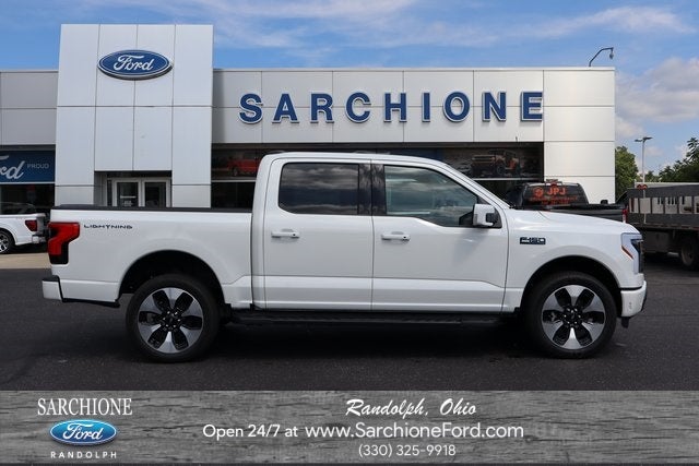 2025 Ford F-150 Lightning Platinum