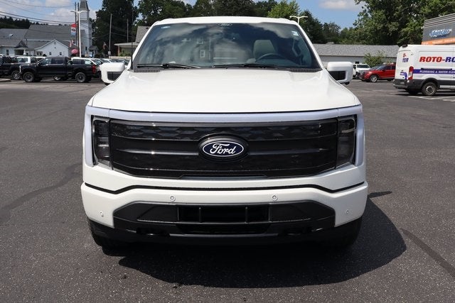 2025 Ford F-150 Lightning Platinum