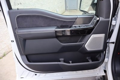 2025 Ford F-150 Lightning Platinum