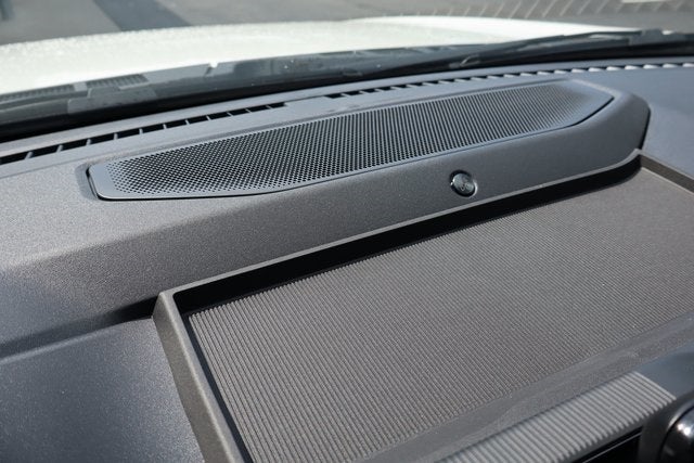 2025 Ford F-150 Lightning Platinum