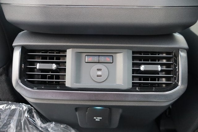 2025 Ford F-150 Lightning Platinum