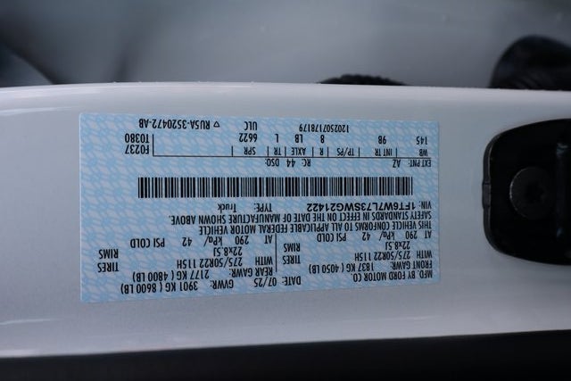 2025 Ford F-150 Lightning Platinum