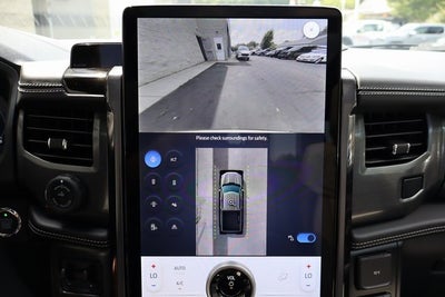 2025 Ford F-150 Lightning Platinum