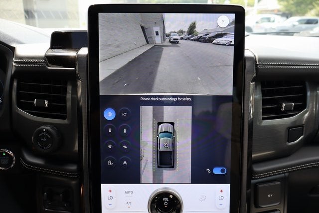 2025 Ford F-150 Lightning Platinum