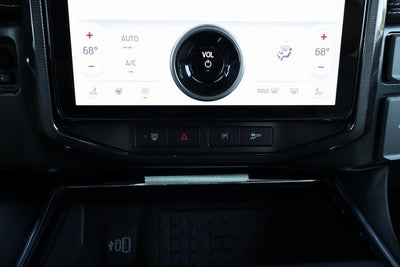 2025 Ford F-150 Lightning Platinum