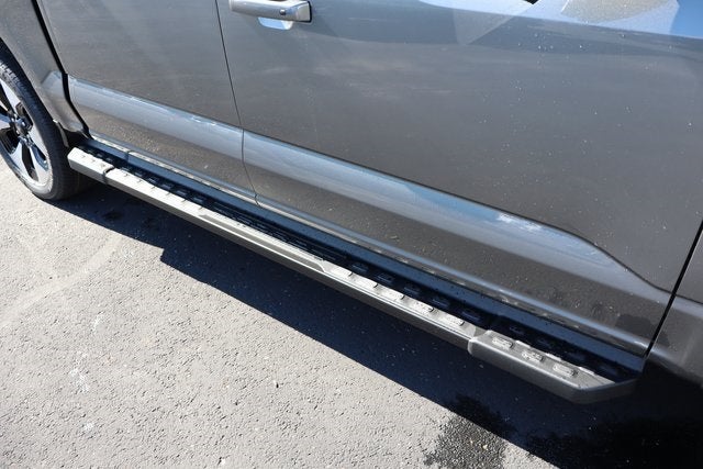 2025 Ford F-150 Lightning Platinum