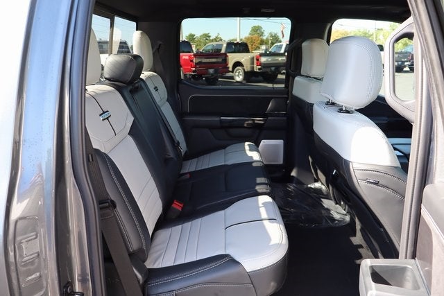 2025 Ford F-150 Lightning Platinum