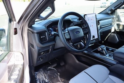 2025 Ford F-150 Lightning Platinum