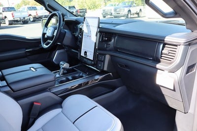 2025 Ford F-150 Lightning Platinum