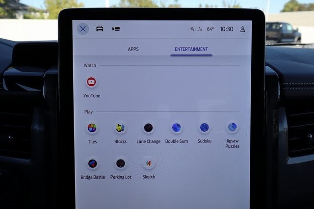 2025 Ford F-150 Lightning Platinum