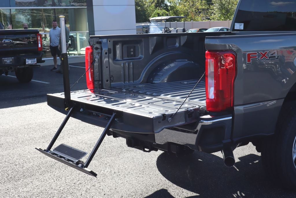 2027 Ford F-250SD XLT