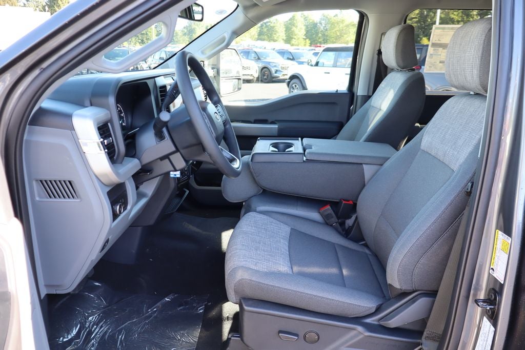 2027 Ford F-250SD XLT