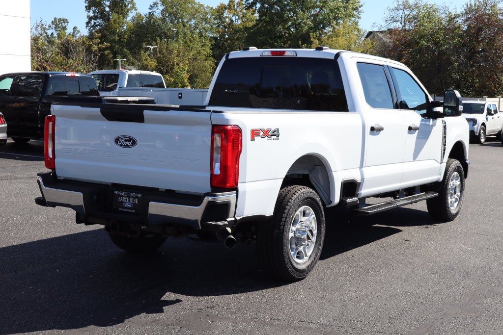 2027 Ford F-250SD XLT