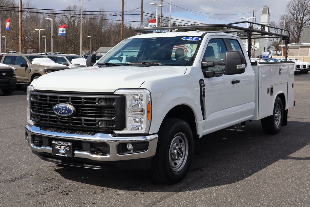 2023 Ford F-250SD XL w/8' Reading Classic II Service Body