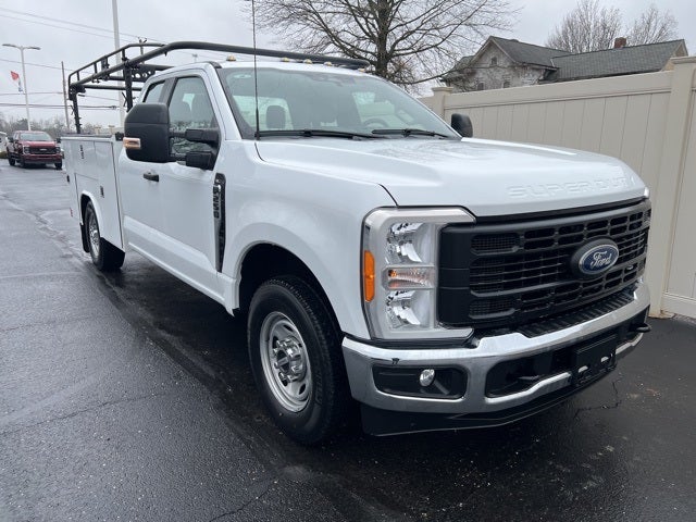 2023 Ford F-250SD XL w/Reading Service Body