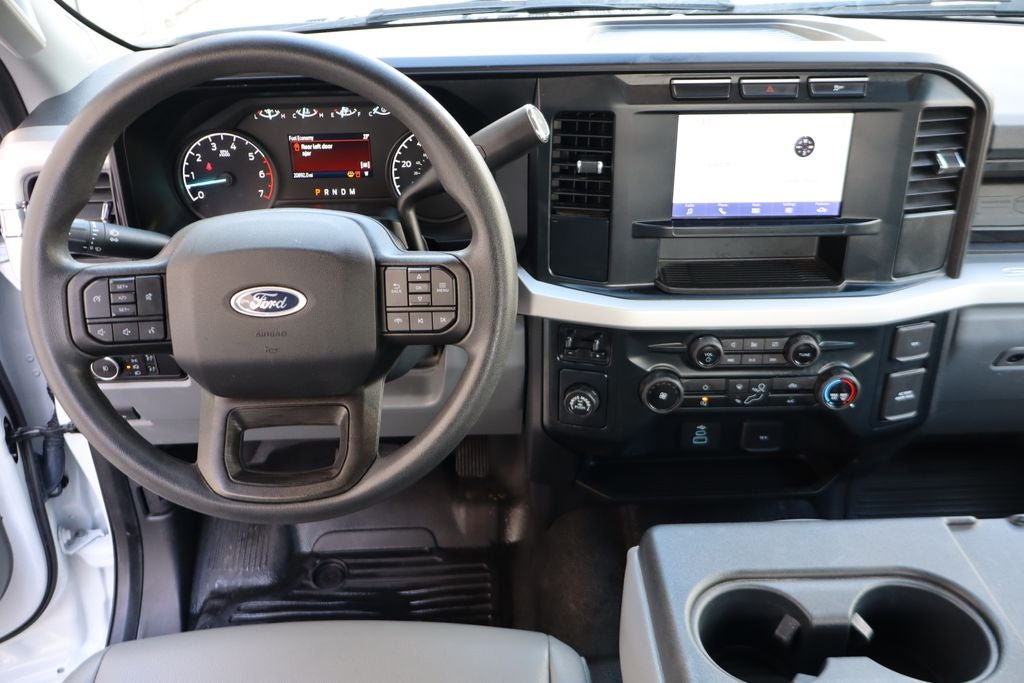 2023 Ford F-250SD XL w/8' Reading Classic II Service Body