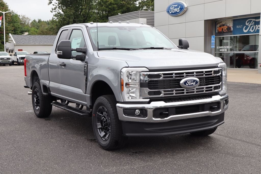 2027 Ford F-250SD XLT
