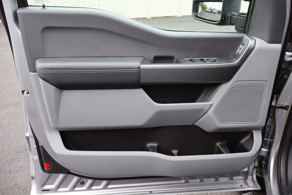 2027 Ford F-250SD XLT