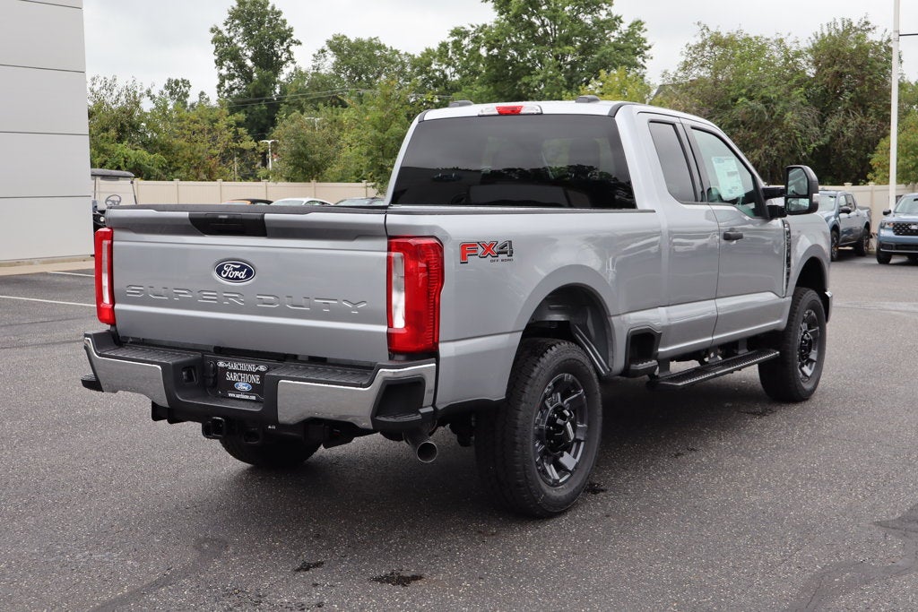 2027 Ford F-250SD XLT