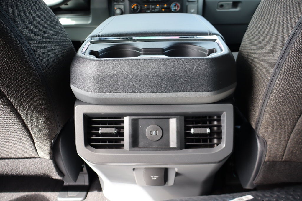 2027 Ford F-250SD XLT