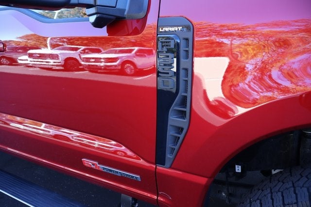 2024 Ford F-350SD Lariat Tremor Off-Road