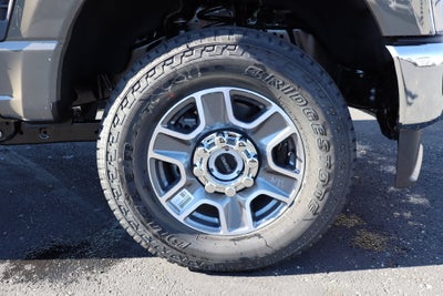 2027 Ford F-350SD Lariat