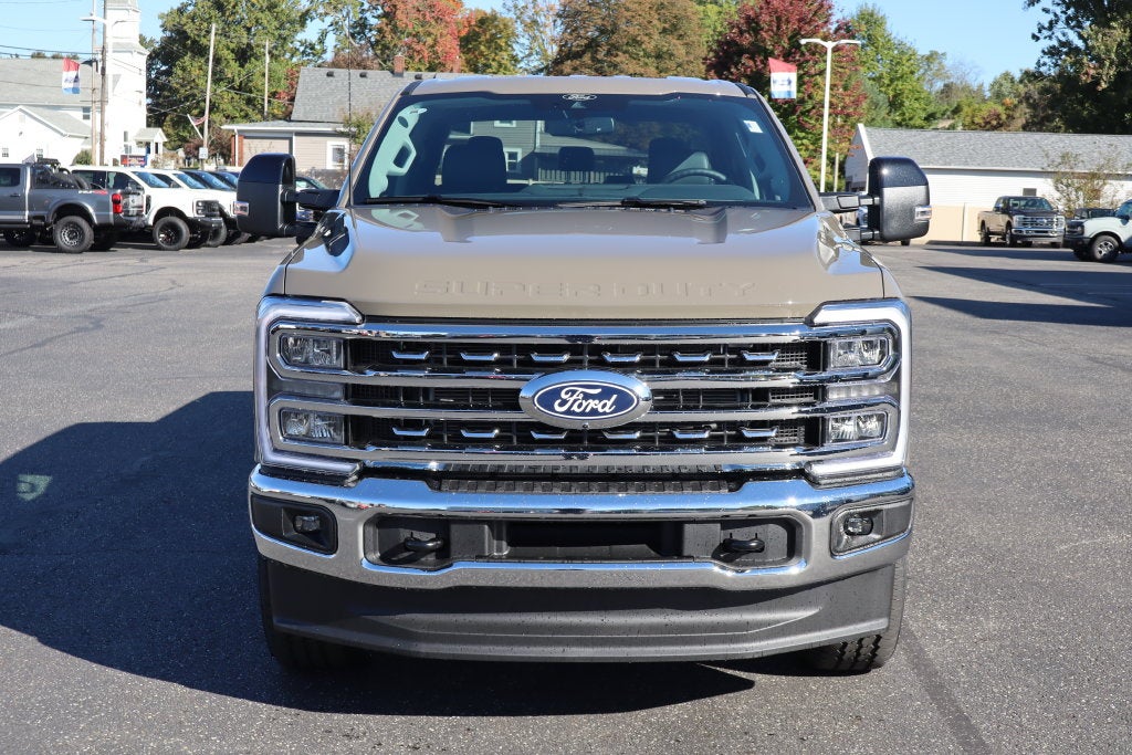 2027 Ford F-350SD Lariat