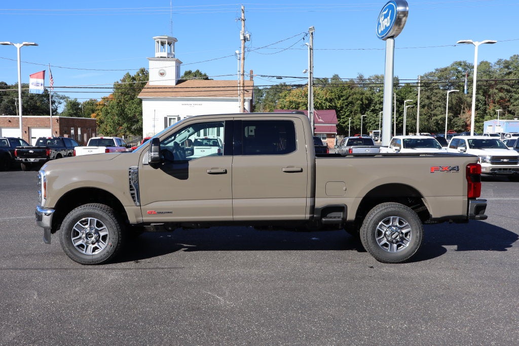 2027 Ford F-350SD Lariat