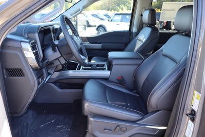2027 Ford F-350SD Lariat